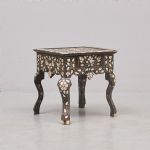 537665 Lamp table